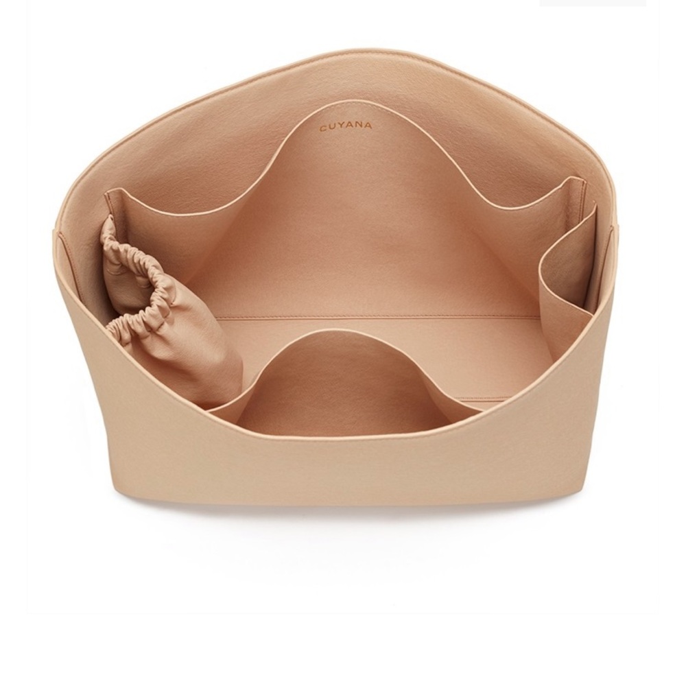Tote organizer